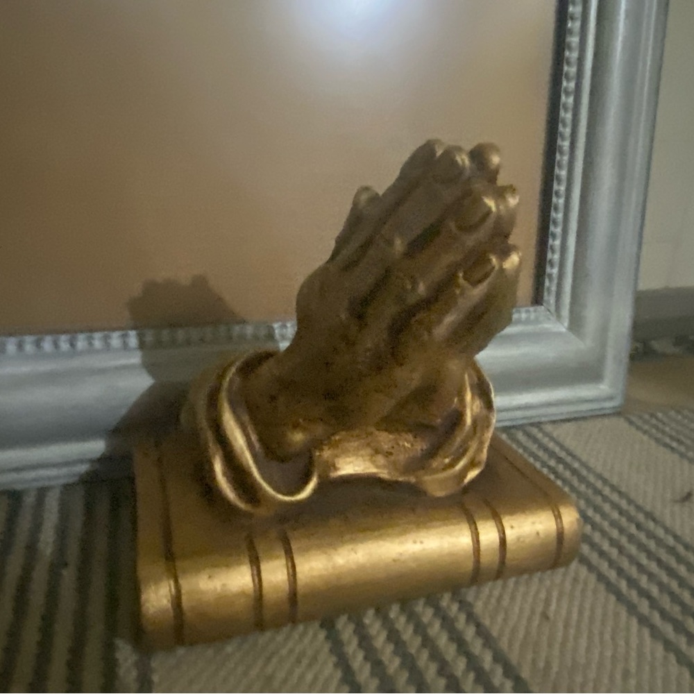 Statue